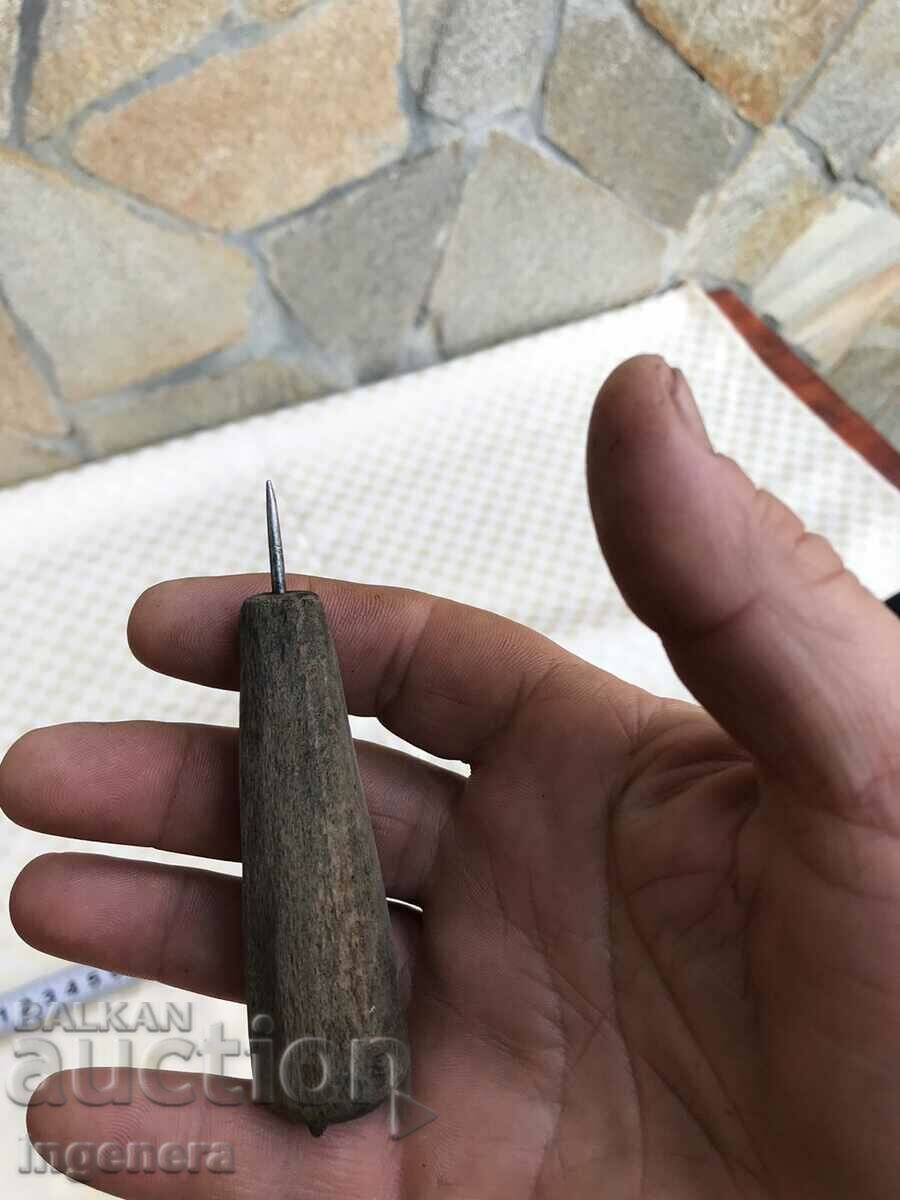 ШИЛО САРАШКИ ИНСТРУМЕНТ СТАРИНЕН с цена 6.00 лв. | € 3.07 ШИЛО САРАШКИ ИНСТРУМЕНТ СТАРИНЕН с цена 6.00 лв. | € 3.07