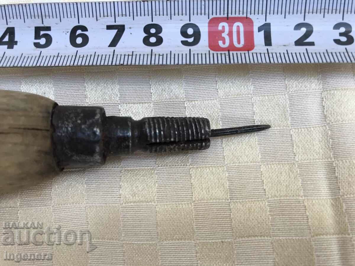 ANCILL SARAH TOOL ANTICH cu preț 6.00 BGN | € 3.07