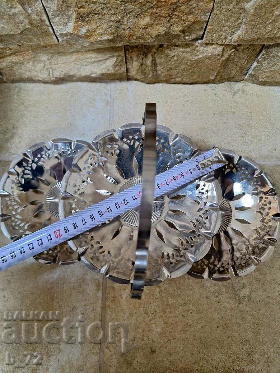 Cake stand with price 28.00 BGN | € 14.32