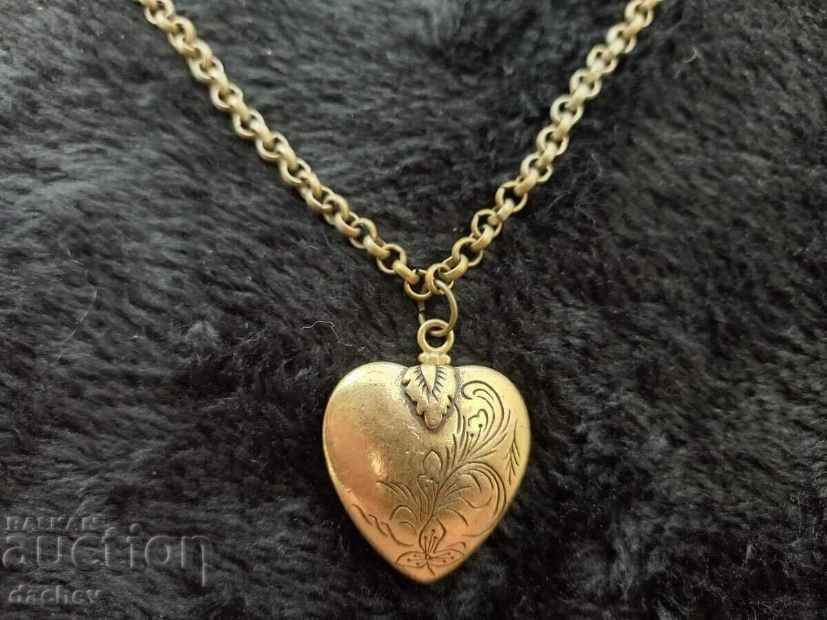 Δημοπρασία Κόσμημα στολής λαϊκό κολιέ καρδούλα με επιχρυσωμένο κορδόνι