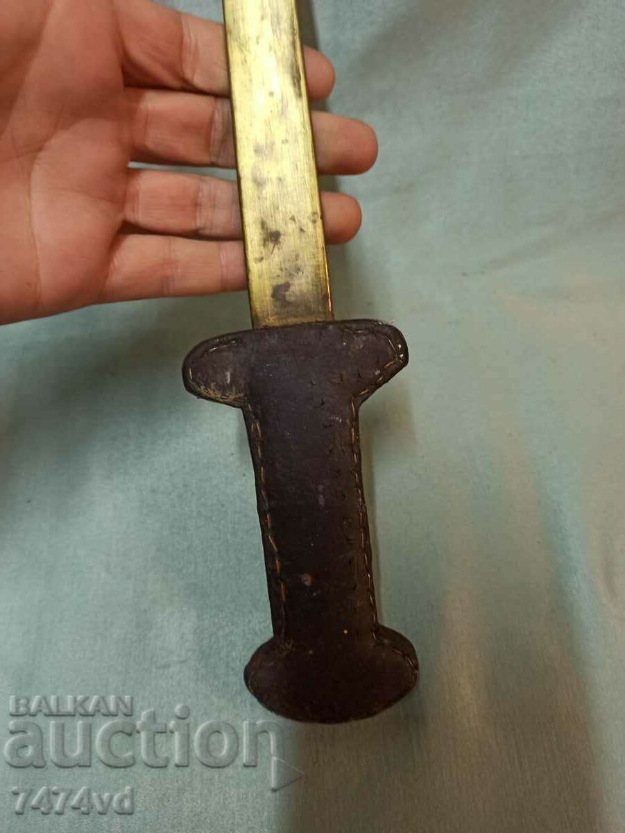 Auction  OLD KNIFE, DAGGER, BRONZE, LEATHER