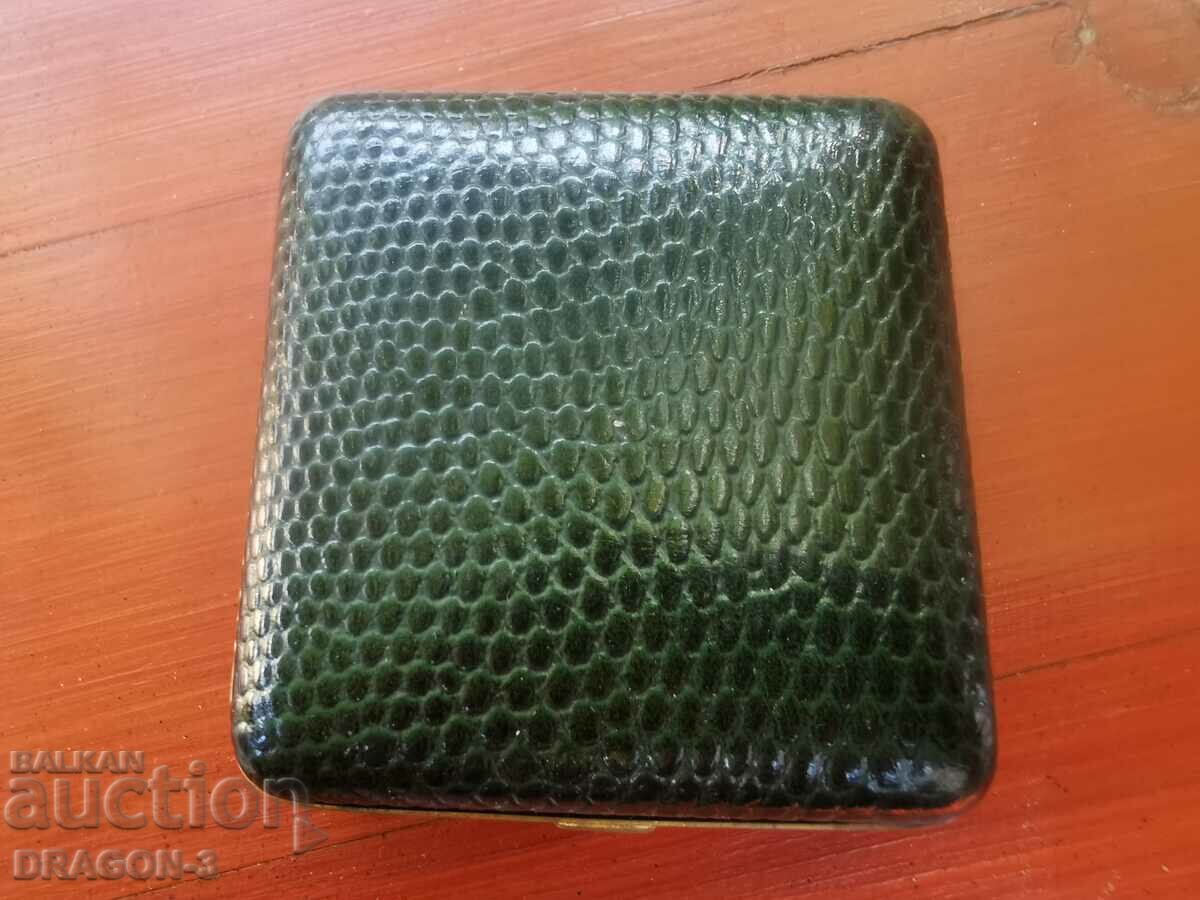 TOURIST ALARM CLOCK - 6 TOURIST ALARM CLOCK - 6