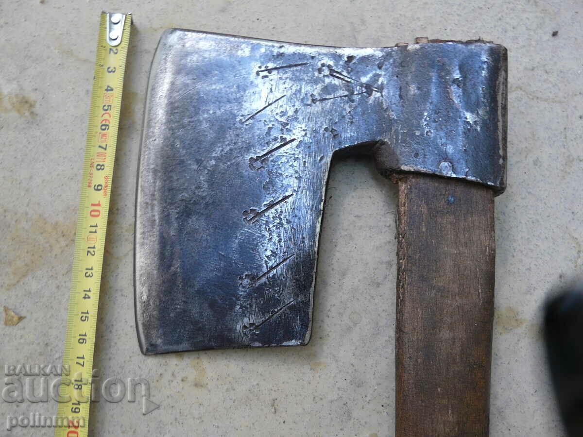 Auction  Old Austrian ax - 434