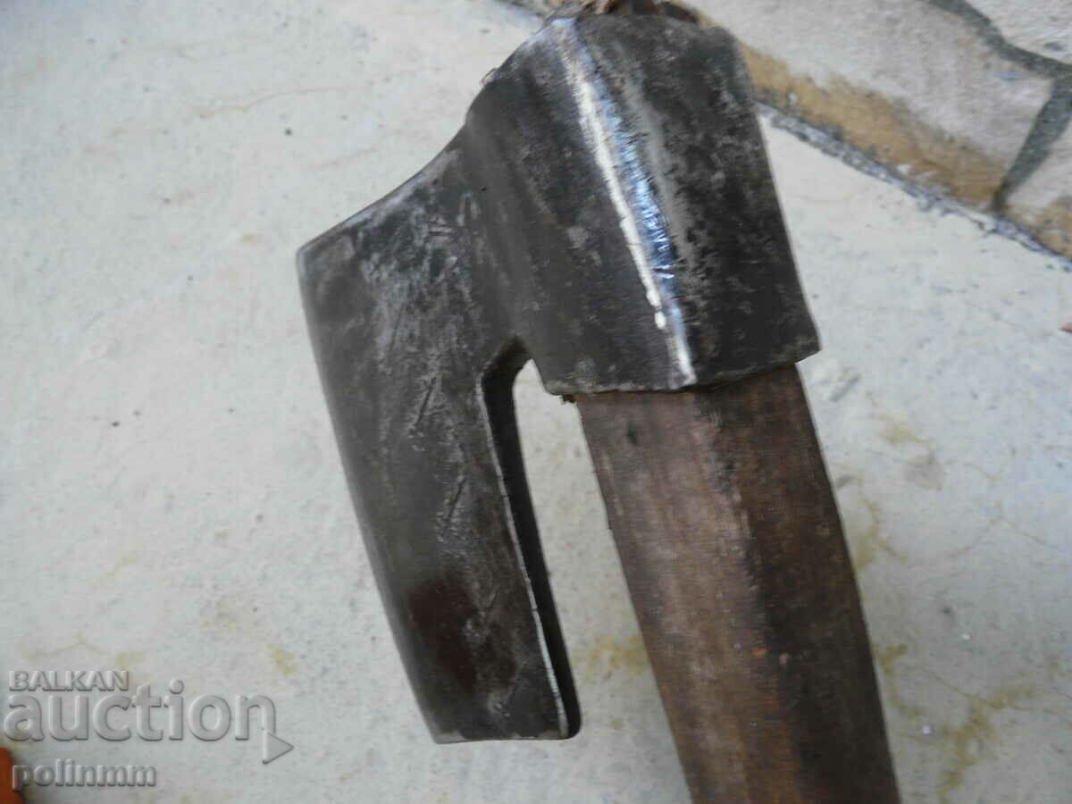 Delivery of Old Austrian ax - 434