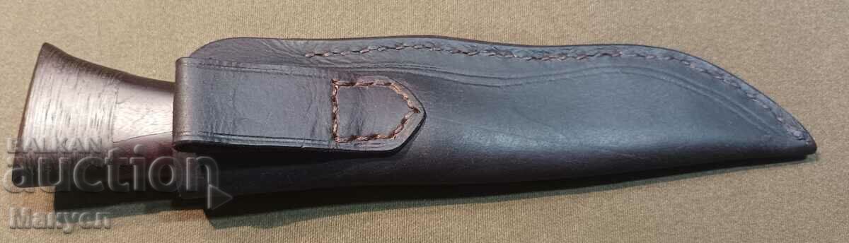 Livrarea Cuțit de vânătoare pentru răzuit. Livrarea Cuțit de vânătoare pentru răzuit.