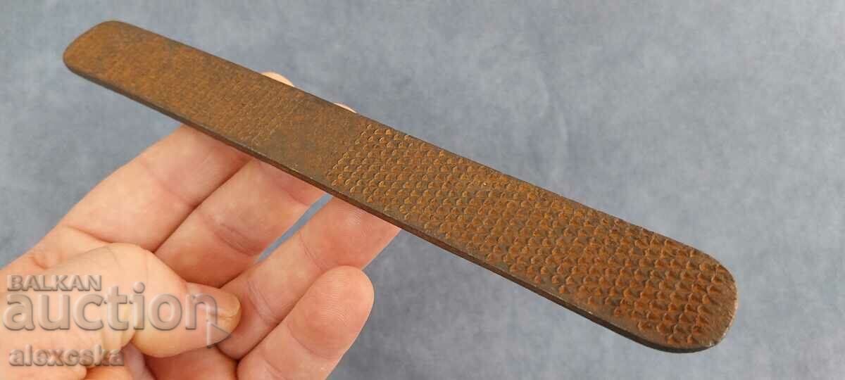 A cobbler's file - 5 A cobbler's file - 5