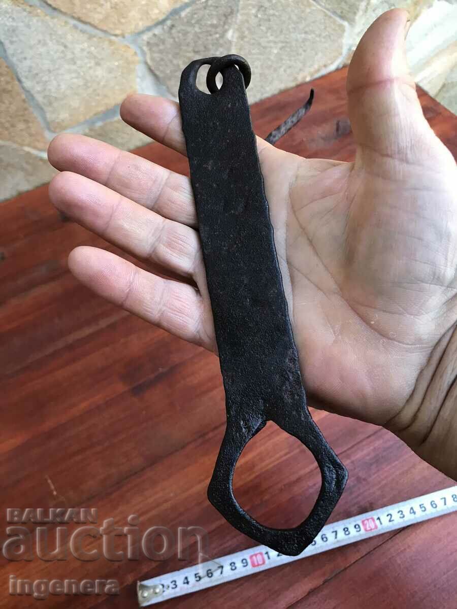 OLD WROUGHT IRON DOOR LATCH SET-3 PIECES - 7 OLD WROUGHT IRON DOOR LATCH SET-3 PIECES - 7