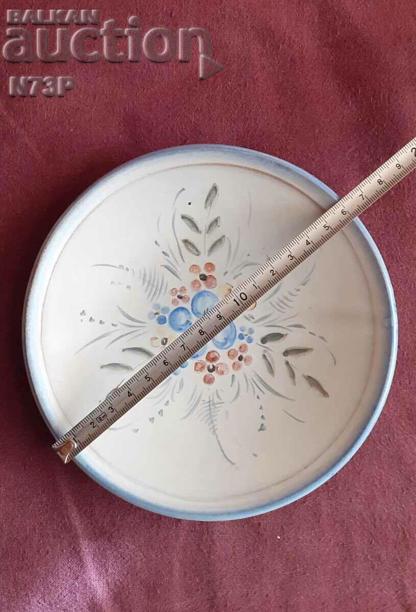 Licitație PLACĂ VECHE. COLECTIE. PICTAT MANUAL. Licitație PLACĂ VECHE. COLECTIE. PICTAT MANUAL.