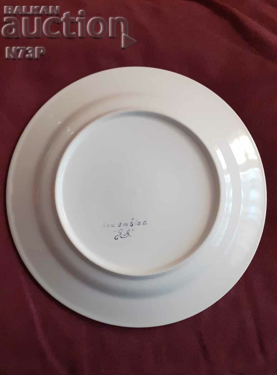 Livrarea PLATĂ VECHE DE PORȚELAN. COLECTIE. PICTAT MANUAL. Livrarea PLATĂ VECHE DE PORȚELAN. COLECTIE. PICTAT MANUAL.