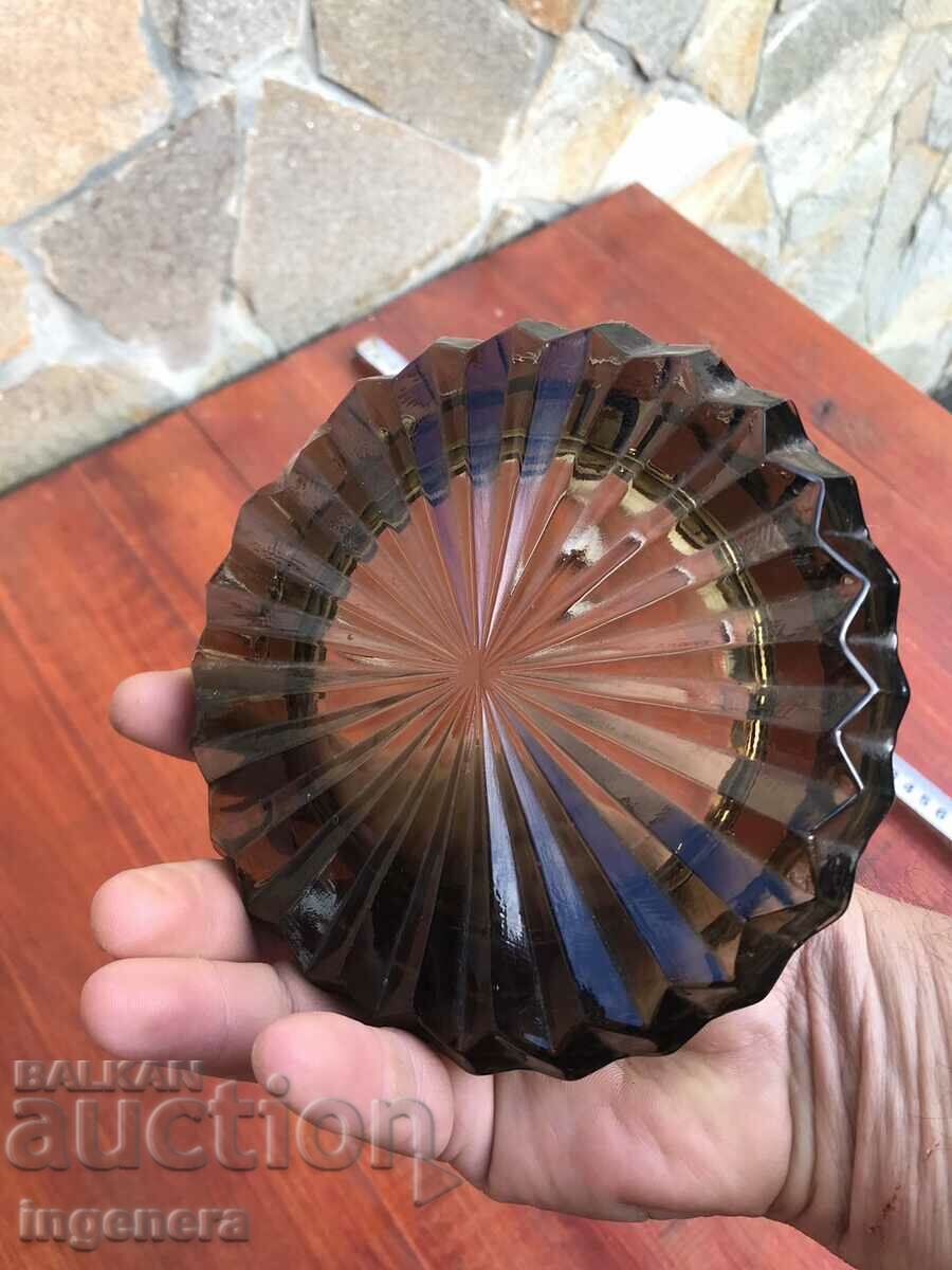 Delivery of THICK GLASS ASHTRAY EMBOSSED FROM THE 70'S Delivery of THICK GLASS ASHTRAY EMBOSSED FROM THE 70'S