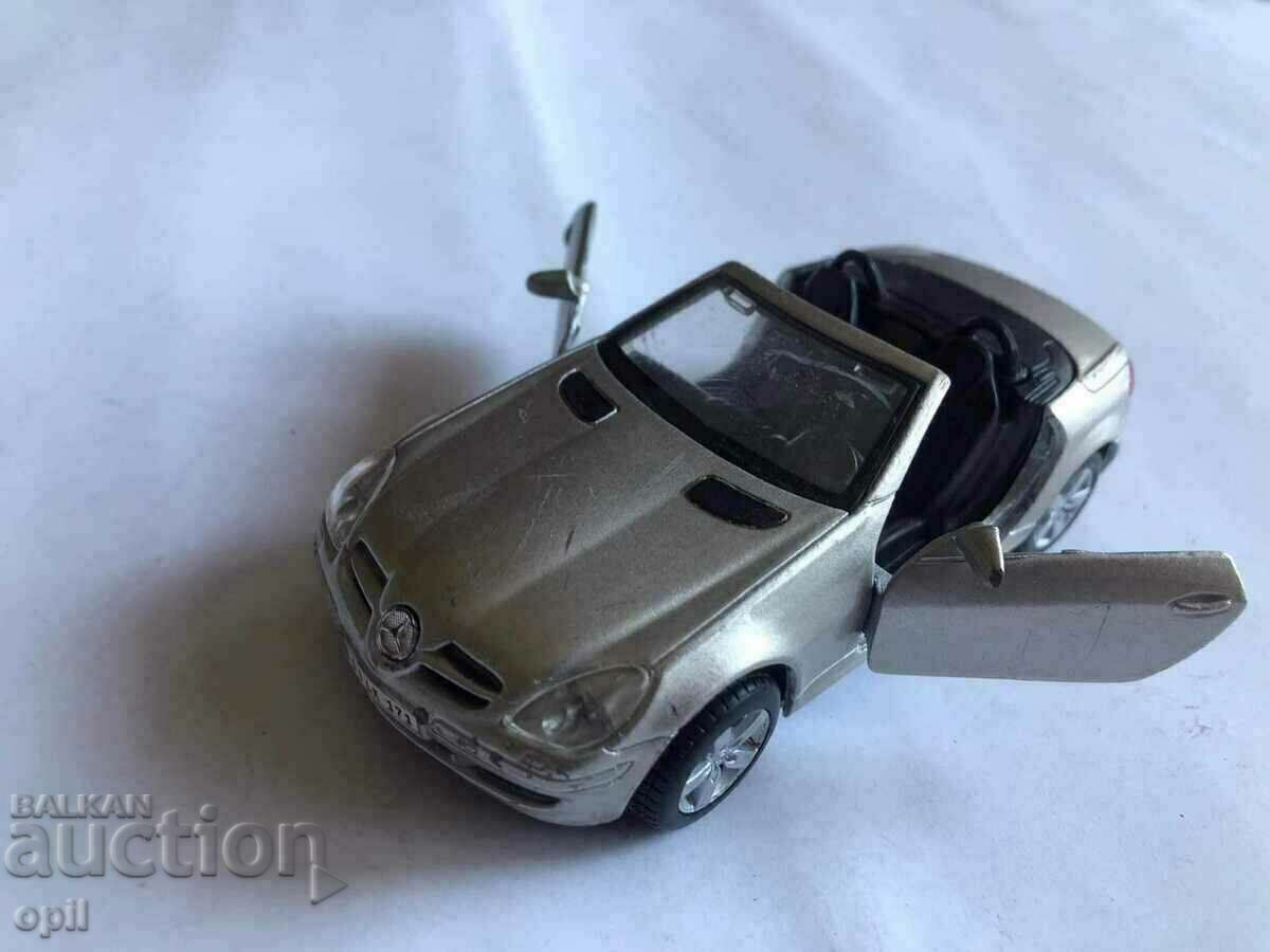 Maisto Mercedes-Benz SLK