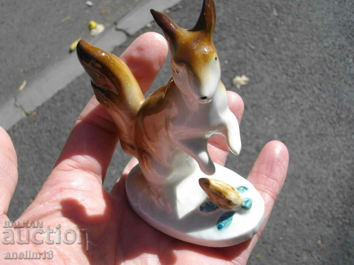 OLD PORCELAIN SQUIRREL GDR DDR with price 45.00 BGN | € 23.01 OLD PORCELAIN SQUIRREL GDR DDR with price 45.00 BGN | € 23.01