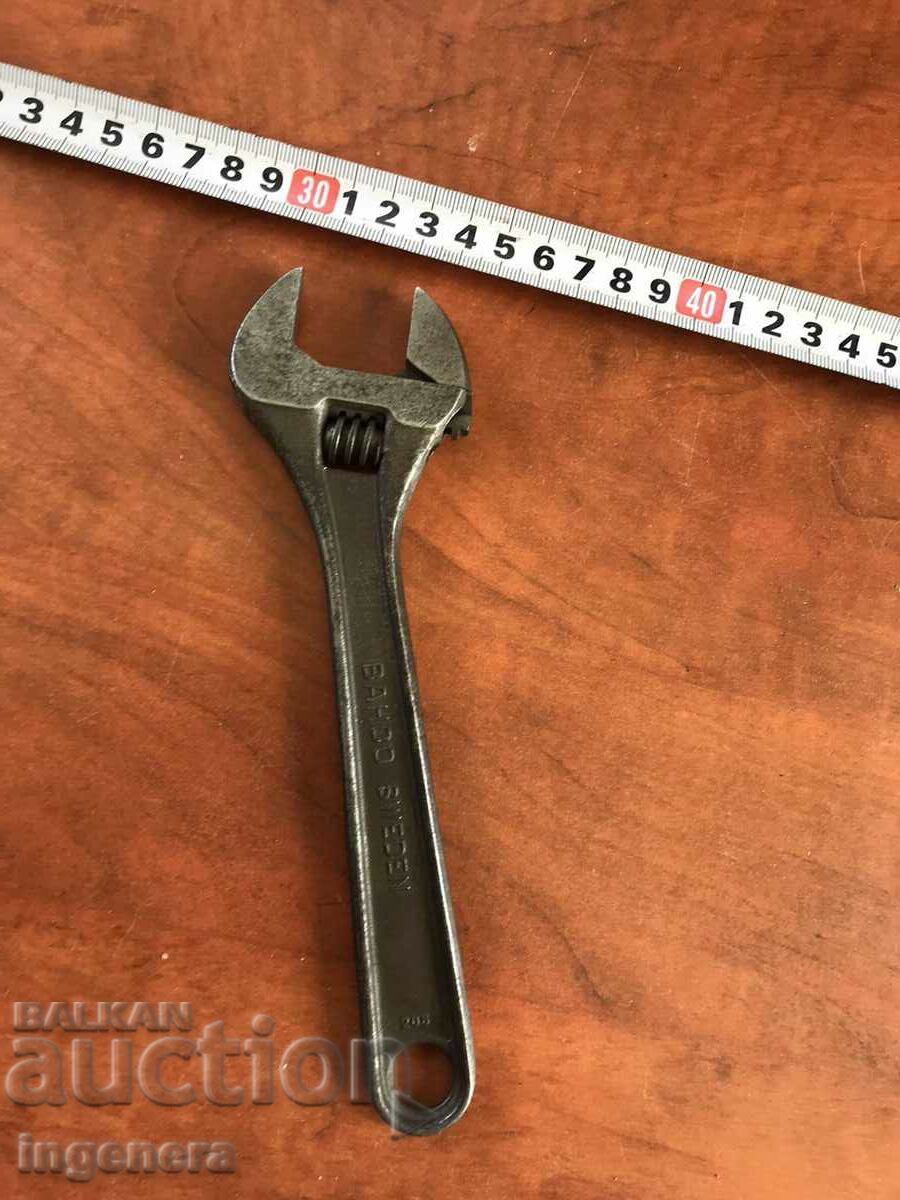 Delivery of FRENCH WRENCH - OLD SWEDEN Delivery of FRENCH WRENCH - OLD SWEDEN