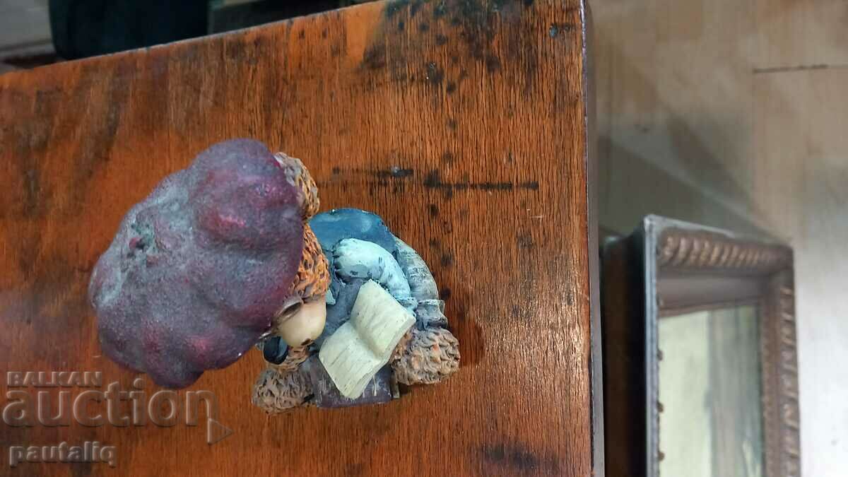 FIGURINE with price 3.00 BGN | € 1.53 FIGURINE with price 3.00 BGN | € 1.53