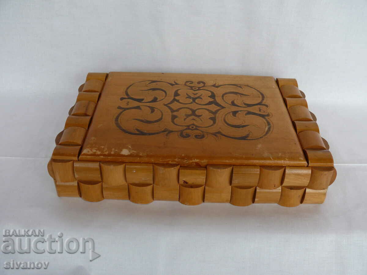 Interesting old wooden jewelry box #1969