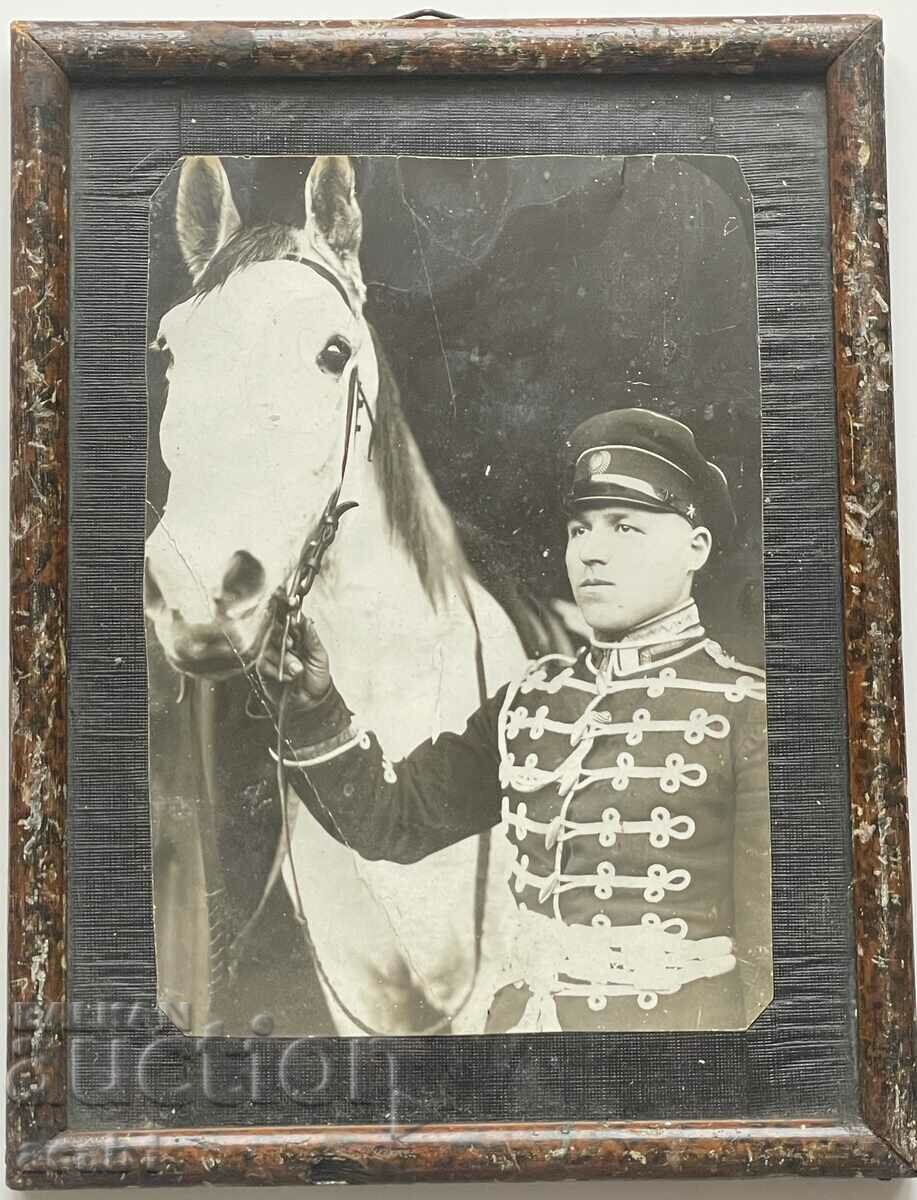 Ένας Leibgvarde με το άλογό του