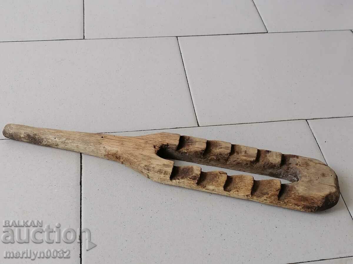 Auction Tupalka, wood, wooden Auction Tupalka, wood, wooden