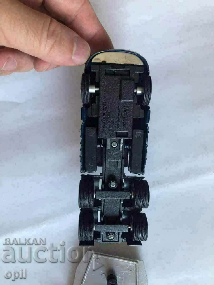 Delivery of Maisto Truck with Trailer Delivery of Maisto Truck with Trailer