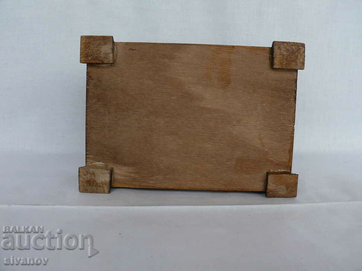 Delivery of Interesting old wooden jewelry box #1972 Delivery of Interesting old wooden jewelry box #1972