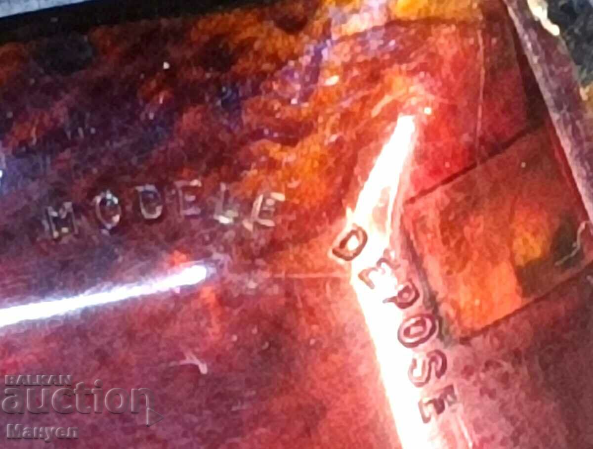 Delivery of Old luxury "Tremblay" snuff box. Delivery of Old luxury "Tremblay" snuff box.