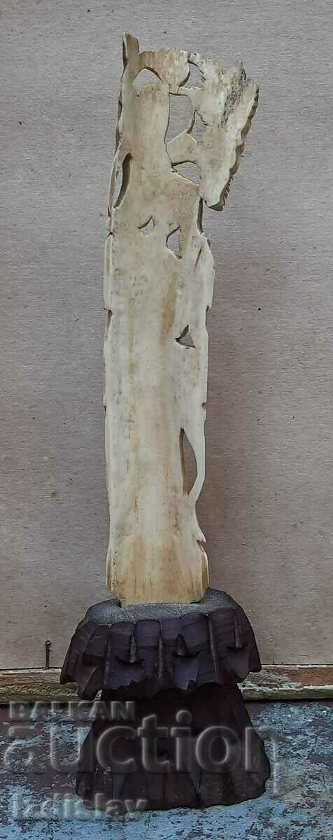 Delivery of Finely carved bone figure Delivery of Finely carved bone figure