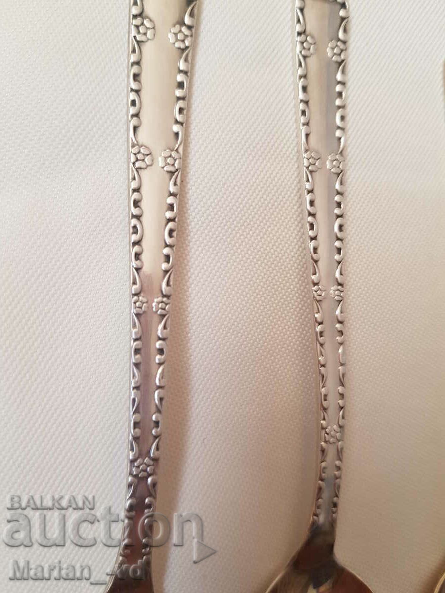 Auction Old silver and gold plated tea spoons Auction Old silver and gold plated tea spoons