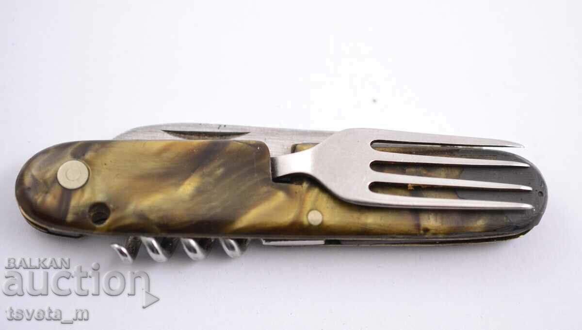 Cuțit de buzunar cu 3 scule - pentru reparații sau piese cu preț € 4.00 | 7.82 BGN Cuțit de buzunar cu 3 scule - pentru reparații sau piese cu preț € 4.00 | 7.82 BGN