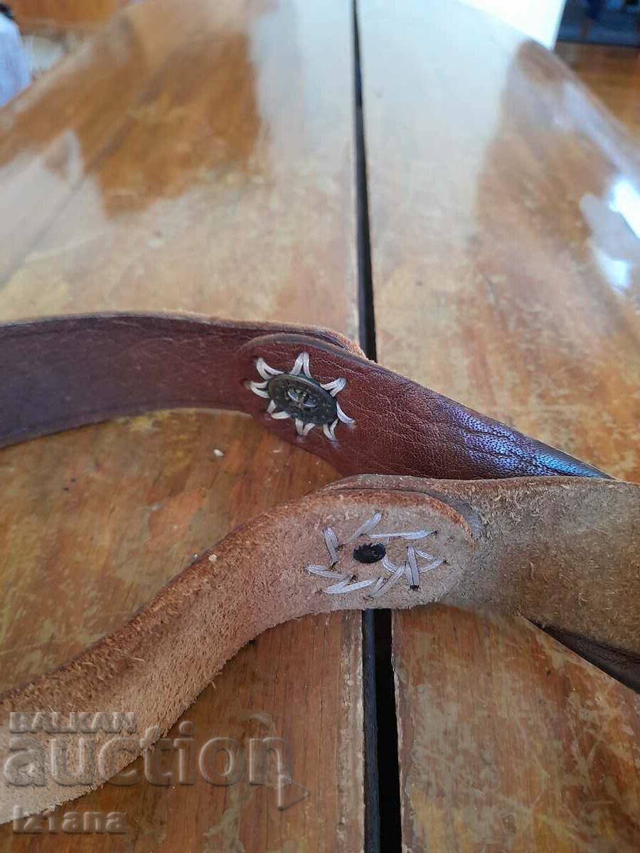 Cureaua de piele pentru femei in varsta - 5