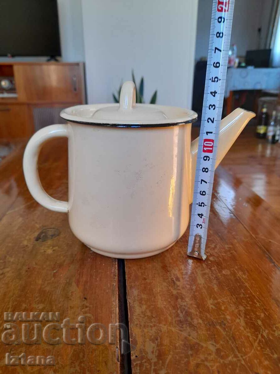 Δημοπρασία Παλιά τσαγιέρα εμαγιέ Δημοπρασία Παλιά τσαγιέρα εμαγιέ