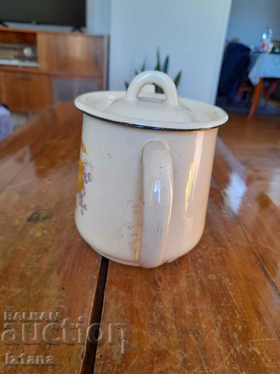 Παράδοση Παλιά τσαγιέρα εμαγιέ Παράδοση Παλιά τσαγιέρα εμαγιέ