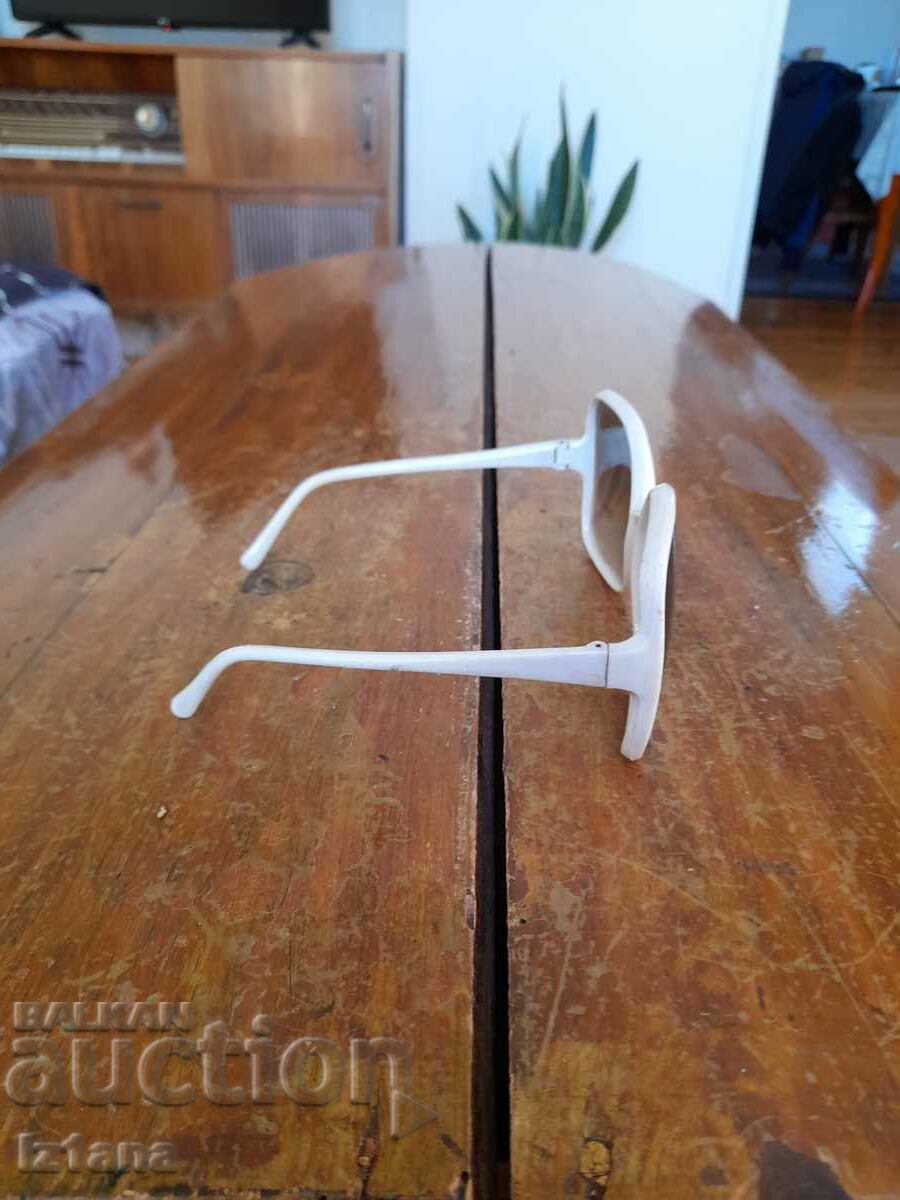 Old Women's Sunglasses with price 15.00 BGN | € 7.67