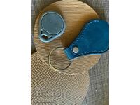 Leather key ring with space for a chip, blue