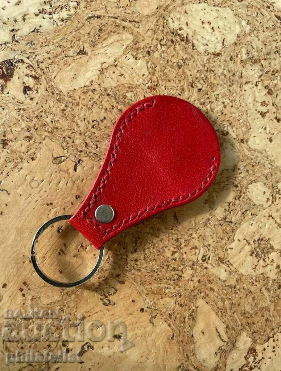 Leather key ring with a place for a chip, red