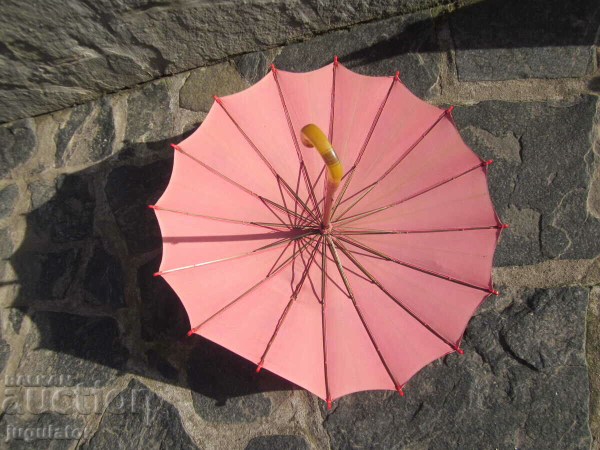Auction  antique vintage 1930s old lady's umbrella