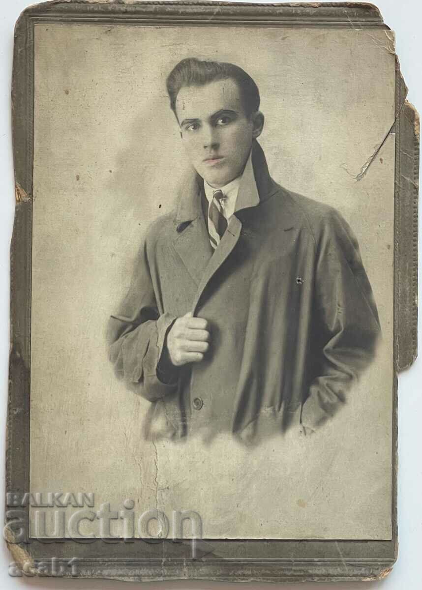 Auction Lot of several photographs Auction Lot of several photographs