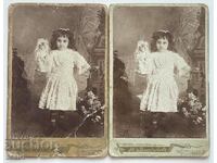 Φωτογραφίες στούντιο Κορίτσι με μια κούκλα