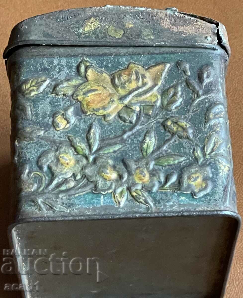 Box TEA Tea Alexey Gubkina. A. Kuznetsov and Co. 1917 - 5 Box TEA Tea Alexey Gubkina. A. Kuznetsov and Co. 1917 - 5