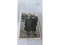Photo Sofia Man and woman on a walk 1950