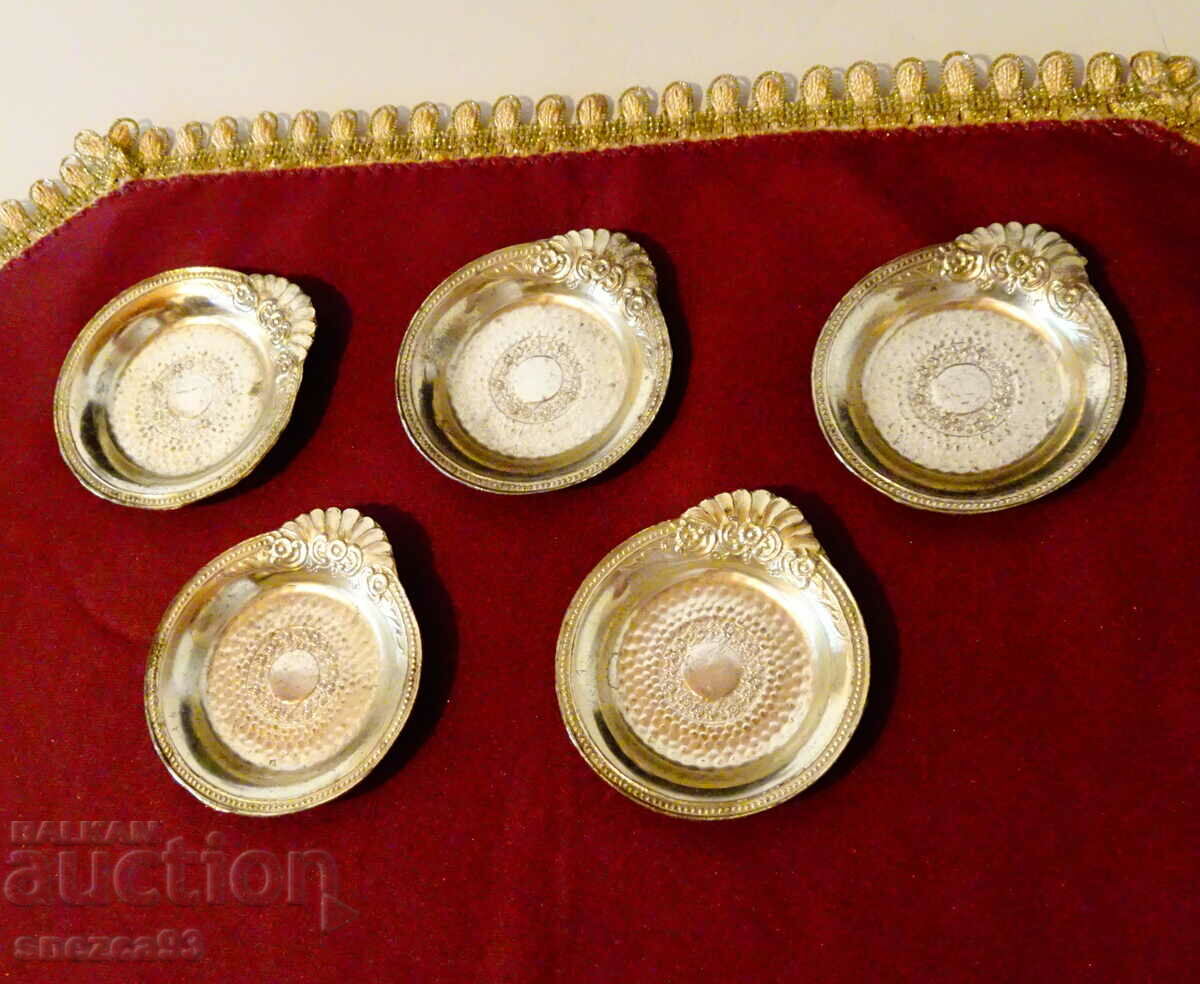 Old silver-plated ashtrays 5 pieces.