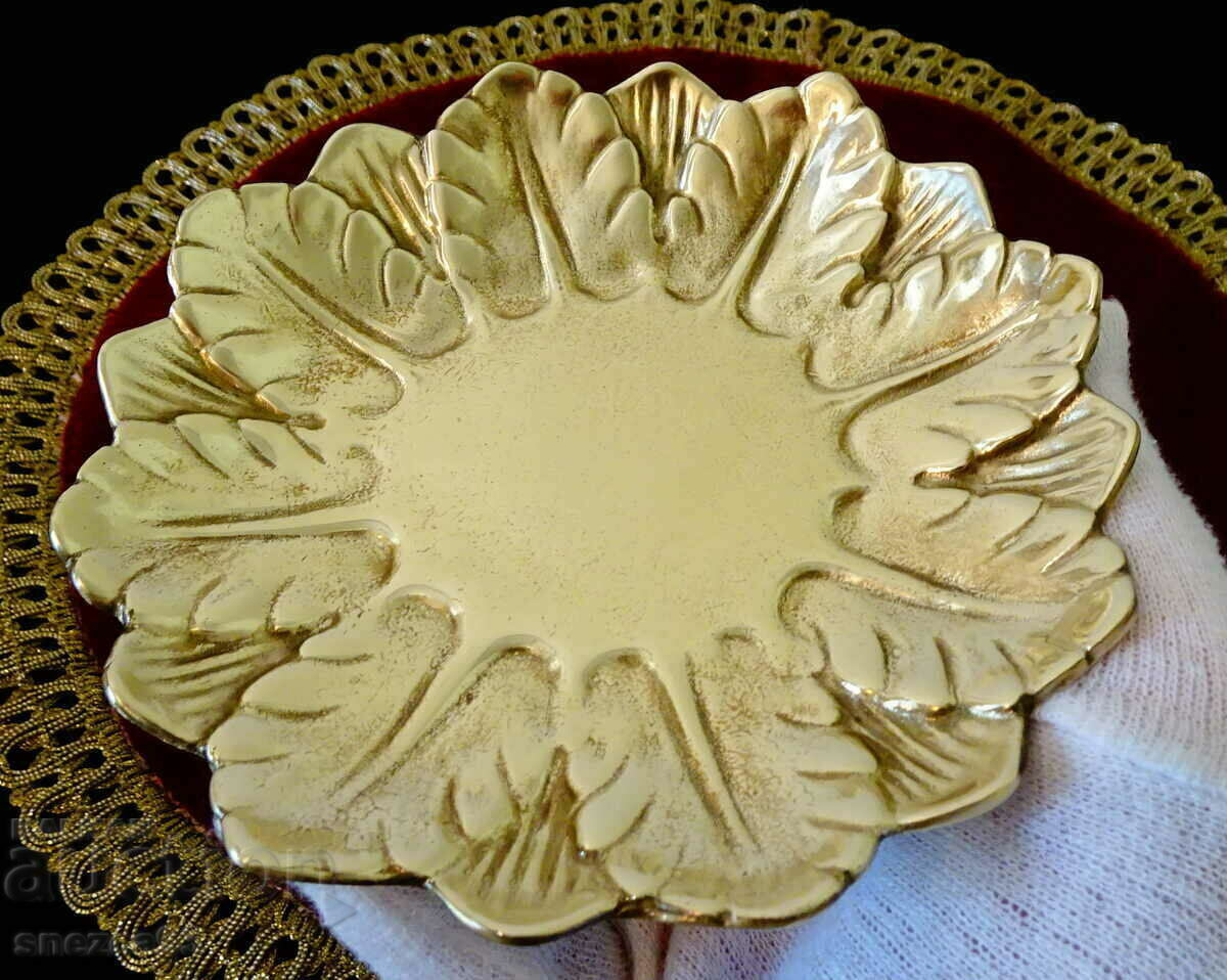 Bronze plate with embossed petals. with price 19.00 BGN | € 9.71 Bronze plate with embossed petals. with price 19.00 BGN | € 9.71