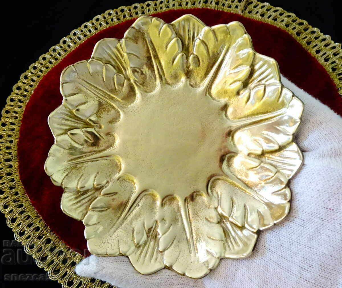 Auction Bronze plate with embossed petals. Auction Bronze plate with embossed petals.