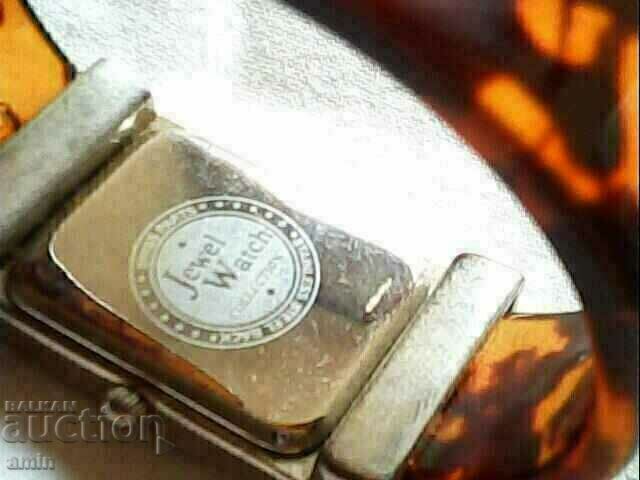 Παράδοση πανέμορφο ελβετικό dameski 4asovnik libsva batri Παράδοση πανέμορφο ελβετικό dameski 4asovnik libsva batri