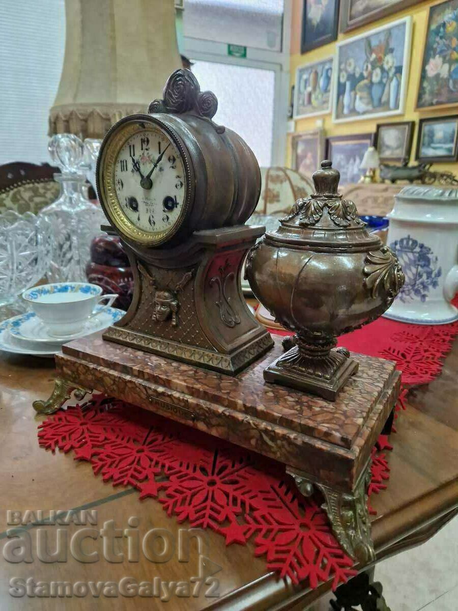 Δημοπρασία Όμορφο ρολόι γαλλικού τζακιού αντίκα Δημοπρασία Όμορφο ρολόι γαλλικού τζακιού αντίκα