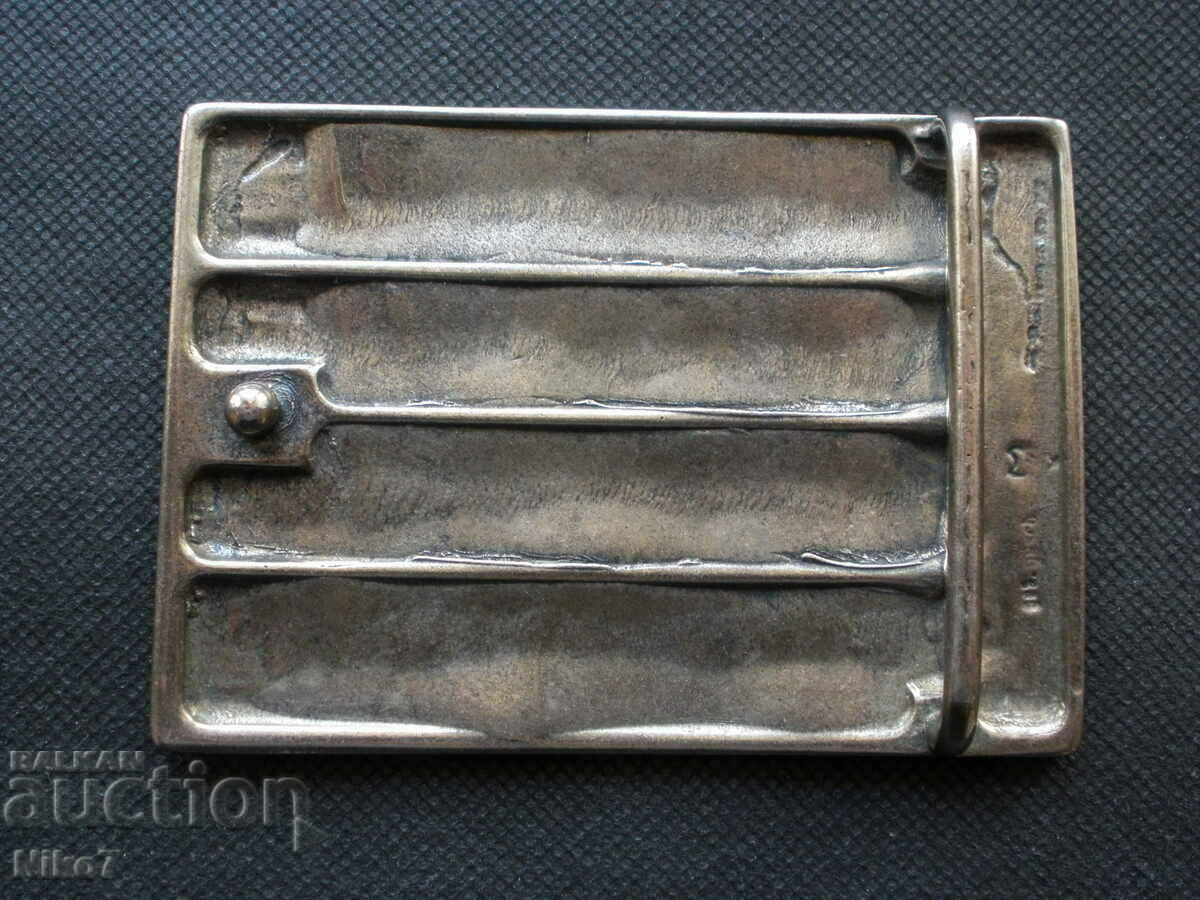 Auction Interesting, massive belt buckle. Auction Interesting, massive belt buckle.