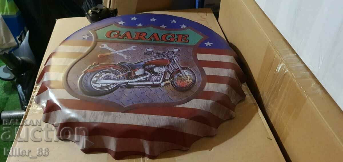 Δημοπρασία Μεταλλική πινακίδα σε σχήμα καπακιού Γκαράζ Δημοπρασία Μεταλλική πινακίδα σε σχήμα καπακιού Γκαράζ