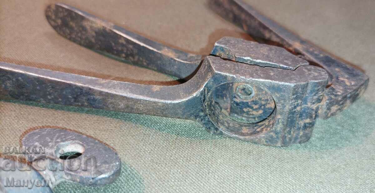 Set de accesorii vechi pentru pușca de vânătoare. cu preț 59.90 BGN | € 30.63