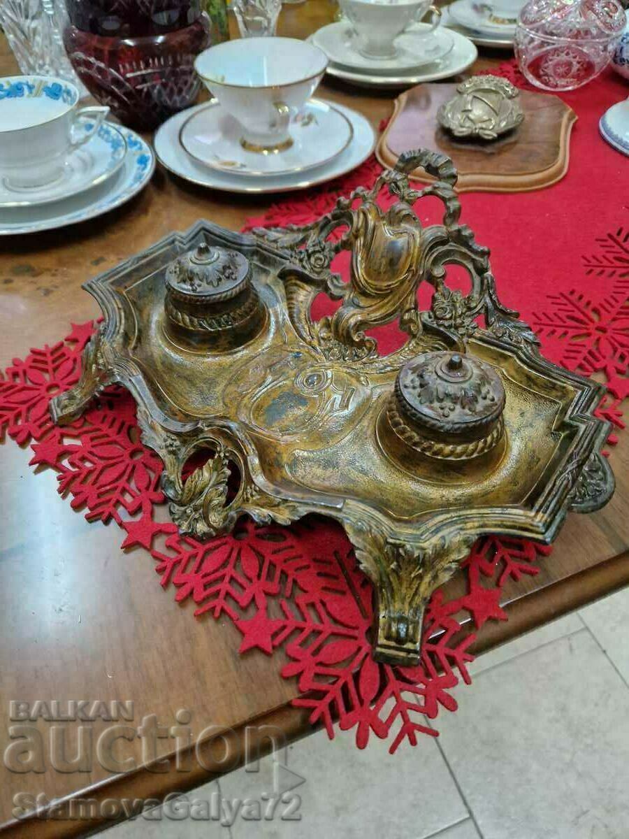 Auction A beautiful antique French inkstand Auction A beautiful antique French inkstand