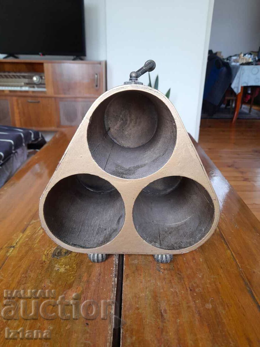 Wine box with price 50.00 BGN | € 25.56 Wine box with price 50.00 BGN | € 25.56