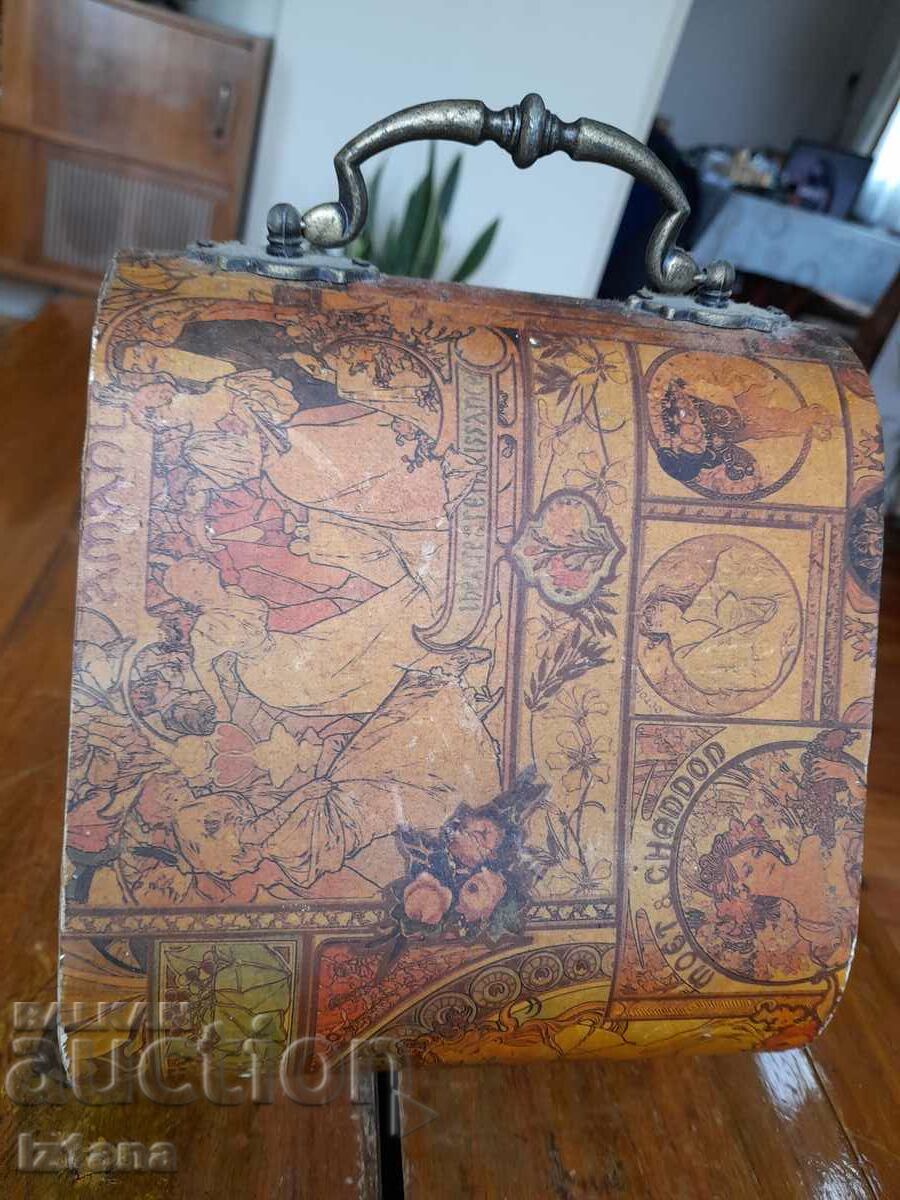 Delivery of Wine box Delivery of Wine box