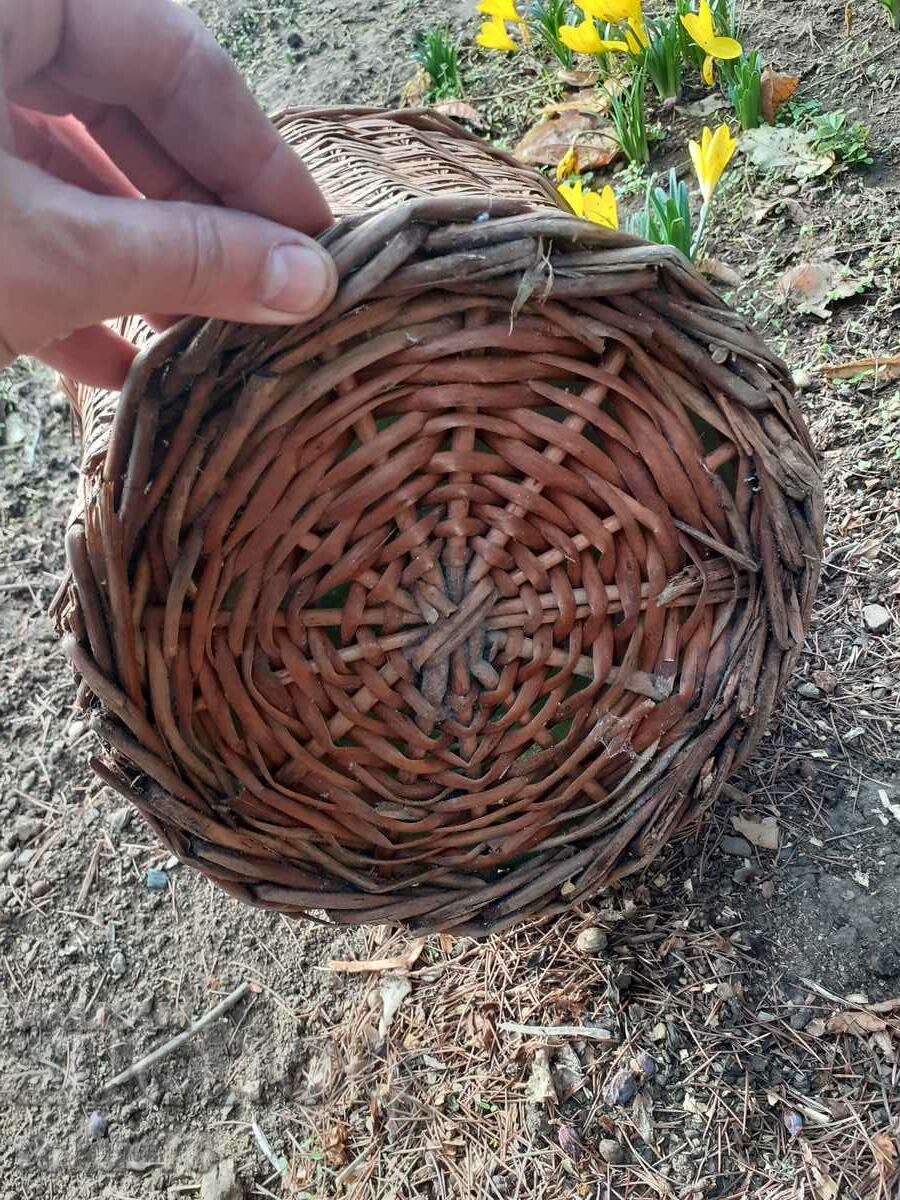 Old glass damajana entwined with rattan - 5 Old glass damajana entwined with rattan - 5